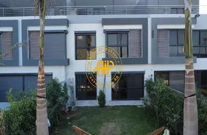 Townhouse - 3 Bedrooms - 3 Bathrooms for sale in Patio Al Zahraa - Sheikh Zayed Compounds - Sheikh Zayed City - Giza