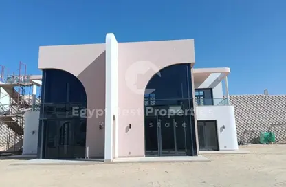 تاون هاوس - 3 غرف نوم - 3 حمامات للبيع في چون - راس الحكمة - الساحل الشمالي
