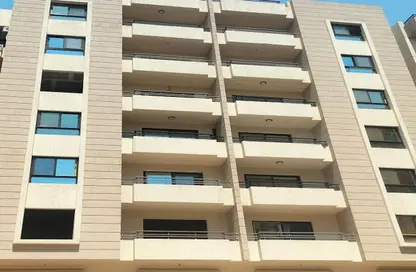 Apartment - 3 Bedrooms - 3 Bathrooms for sale in Lebanon St. - Mohandessin - Giza