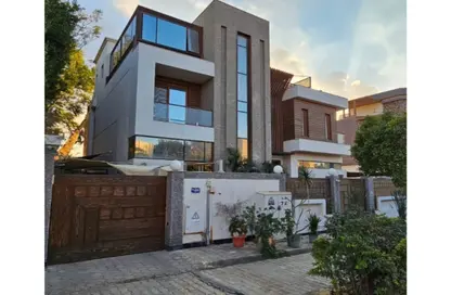 Villa - 4 Bedrooms - 4 Bathrooms for sale in Beverly Hills - Sheikh Zayed Compounds - Sheikh Zayed City - Giza