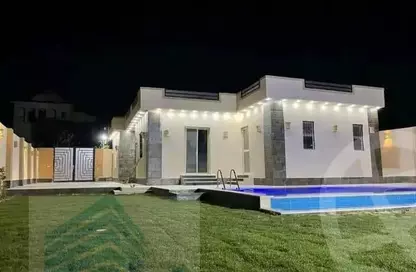Villa - 3 Bedrooms - 2 Bathrooms for rent in Mehwar Al Taameer Road - King Mariout - Hay Al Amereyah - Alexandria