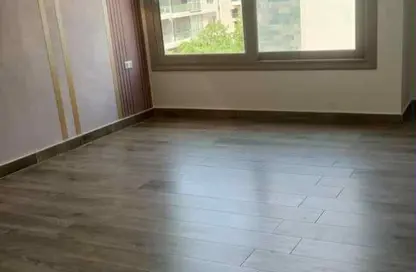 شقة - 2 غرف نوم - 2 حمامات للايجار في جاليريا  مون فالى - المستثمرين الجنوبية - مدينة القاهرة الجديدة - القاهرة