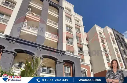 Apartment - 3 Bedrooms - 3 Bathrooms for sale in Alex West - Alexandria Compounds - Alexandria