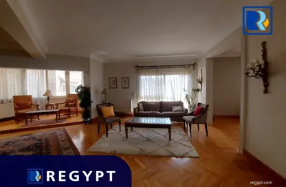 شقة - 3 غرف نوم - 2 حمامات للايجار في شارع احمد حشمت - الزمالك - القاهرة