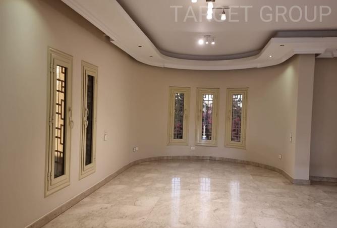 8315030 - Property Image 3