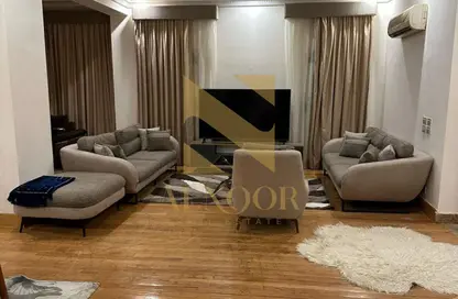 فيلا - 5 غرف نوم - 4 حمامات للايجار في 6 ويست - بيفرلي هيلز - كمبوندات الشيخ زايد - الشيخ زايد - الجيزة