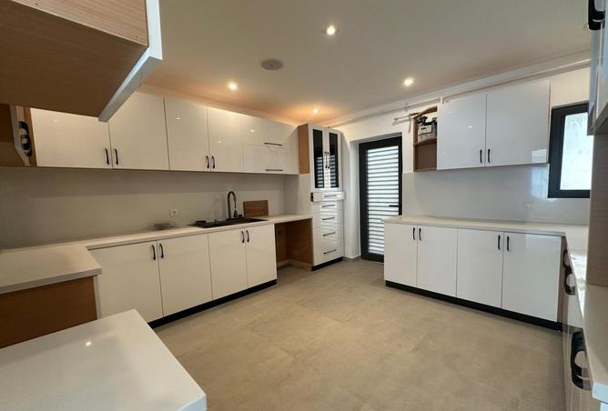 8296548 - Property Image 3