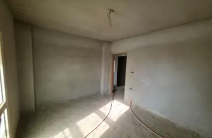 Apartment - 3 Bedrooms - 3 Bathrooms for sale in Al Narges 4 - Al Narges - New Cairo City - Cairo