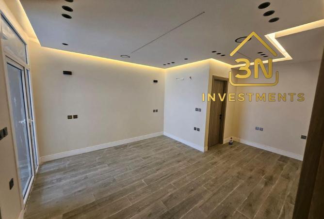 8325439 - Property Image 3