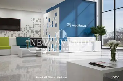 Clinic - Studio - 2 Bathrooms for sale in New Giza - Cairo Alexandria Desert Road - 6 October City - Giza