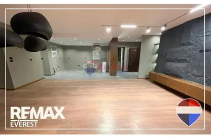 شقة - 3 غرف نوم - 3 حمامات للايجار في أكتوبر بلازا - كمبوندات 6 أكتوبر - مدينة 6 أكتوبر - الجيزة شقة - 3 غرف نوم - 3 حمامات للايجار في أكتوبر بلازا - كمبوندات 6 أكتوبر - مدينة 6 أكتوبر - الجيزة