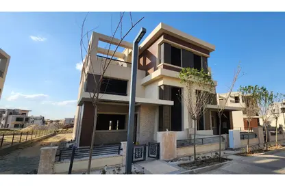 فيلا - 4 غرف نوم - 5 حمامات للبيع في نيو جيزة - طريق مصر اسكندرية الصحراوي - مدينة 6 أكتوبر - الجيزة