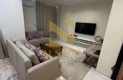 شقة - 3 غرف نوم - 2 حمامات للايجار في السياحية الاولى - التوسعات الشمالية - مدينة 6 أكتوبر - الجيزة