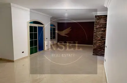 شقة - 3 غرف نوم - 2 حمامات للايجار في المستثمرين الجنوبية - مدينة القاهرة الجديدة - القاهرة