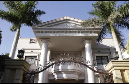 Villa - 7 Bedrooms - 7 Bathrooms for sale in Al Shorouk 2000 - El Shorouk Compounds - Shorouk City - Cairo