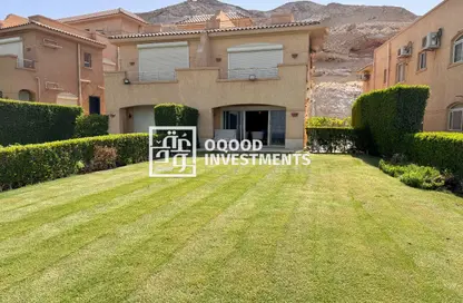 منزل مزدوج - 3 غرف نوم - 3 حمامات للبيع في تلال السخنة - العين السخنة - السويس