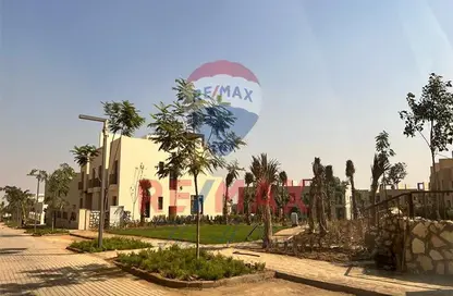 Villa - 5 Bedrooms for sale in O West - 6 October Compounds - 6 October City - Giza