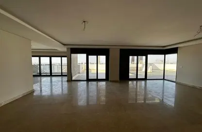 Penthouse - 4 Bedrooms - 4 Bathrooms for sale in Park Side Residence - Zed Towers - Sheikh Zayed Compounds - Sheikh Zayed City - Giza