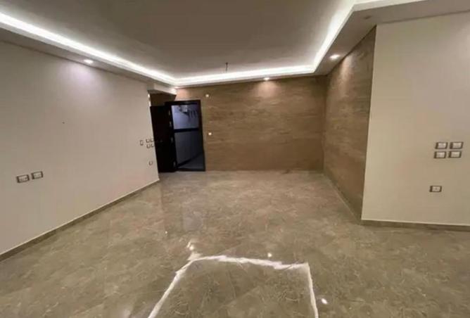 8385834 - Property Image 2