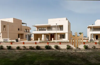 Villa - 6 Bedrooms - 6 Bathrooms for sale in Mivida - 5th Settlement Compounds - The 5th Settlement - New Cairo City - Cairo