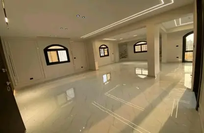 فيلا - 4 غرف نوم - 4 حمامات للبيع في تاونى - طريق مصر اسكندرية الصحراوي - الجيزة