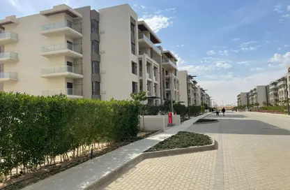 Apartment - 3 Bedrooms - 2 Bathrooms for sale in The Address East - 90 Street - The 5th Settlement - New Cairo City - Cairo