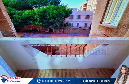 شقة - 3 غرف نوم - 1 حمام للبيع في شارع كفر عبده - كفر عبده - رشدي - حي شرق - الاسكندرية