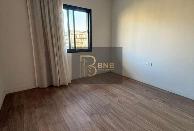 8388122 - Property Image 2