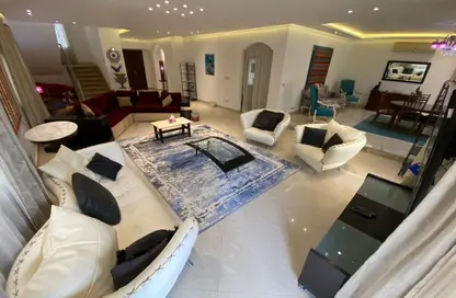 فيلا - 5 غرف نوم - 4 حمامات للايجار في پريڤادو - مدينتي - القاهرة