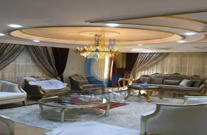 Apartment - 3 Bedrooms - 2 Bathrooms for sale in Al Arqam Ibn Abi Al Arqam St. - El Mearag City - Zahraa El Maadi - Hay El Maadi - Cairo