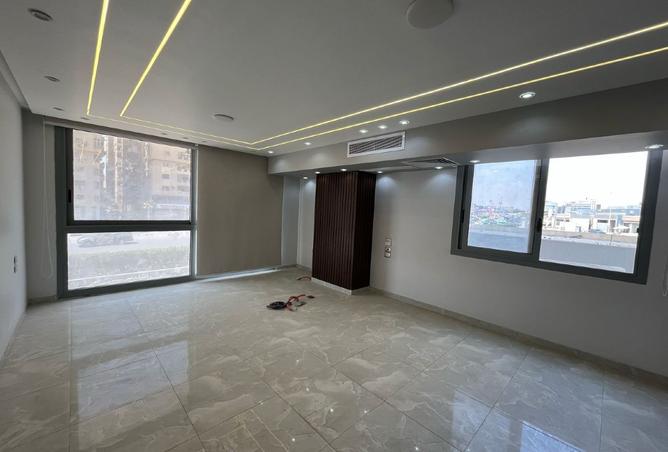 8111531 - Property Image 3