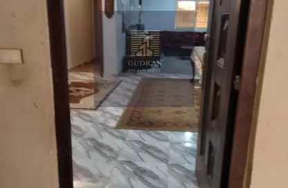 شقة - 4 غرف نوم - 3 حمامات للبيع في الحي السادس عشر - الشيخ زايد - الجيزة