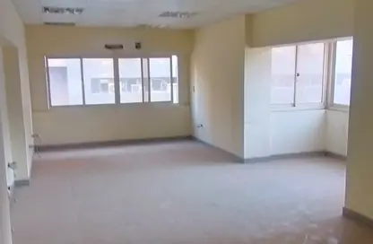 Office Space - Studio - 4 Bathrooms for rent in Dokki - Giza