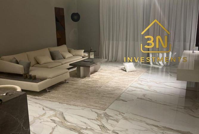 8389395 - Property Image 2