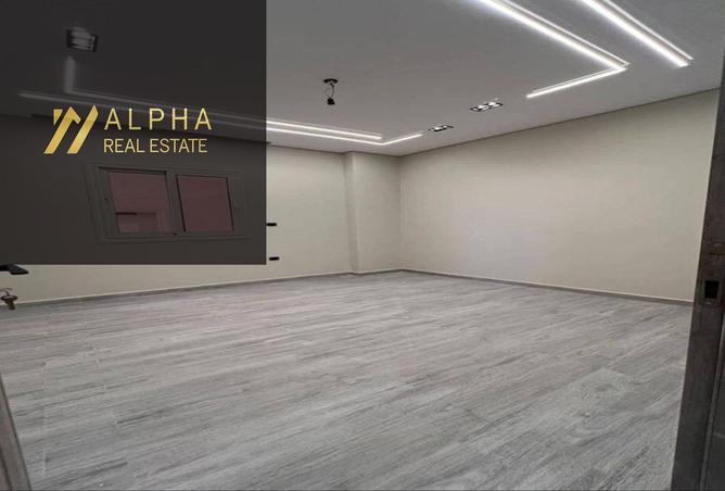 8311760 - Property Image 3