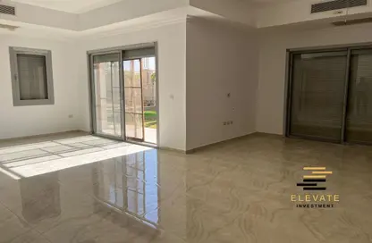 فيلا - 3 غرف نوم - 4 حمامات للايجار في كمبوند فيلدج جاردن القطامية - كمبوندات التجمع الخامس - التجمع الخامس - مدينة القاهرة الجديدة - القاهرة