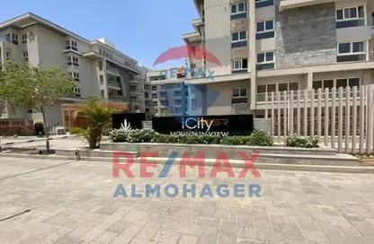 Apartment - 3 Bedrooms - 2 Bathrooms for sale in Mountain View iCity October - 6 October Compounds - 6 October City - Giza