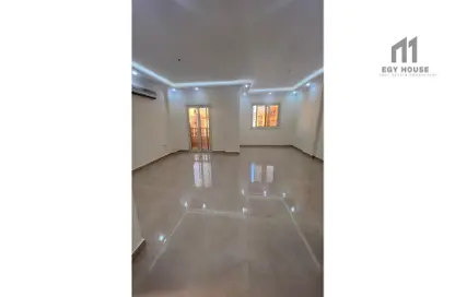Apartment - 3 Bedrooms - 2 Bathrooms for rent in Al Horreya St. - Sheikh Zayed City - Giza