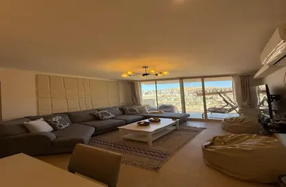 Chalet - 3 Bedrooms - 2 Bathrooms for sale in Al Ain Al Sokhna - Suez