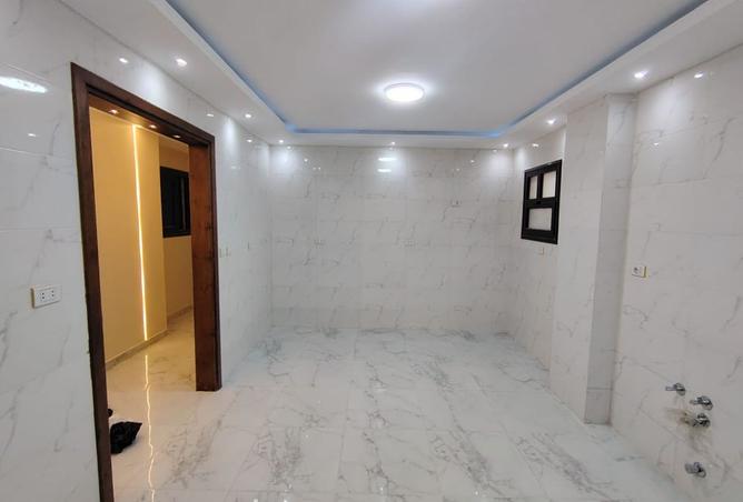 8171590 - Property Image 2