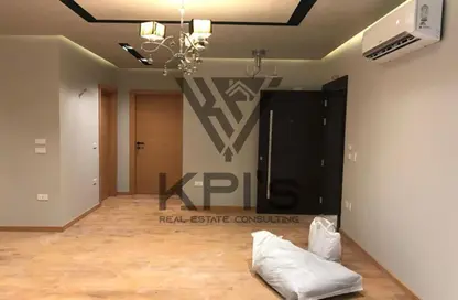 Apartment - 2 Bedrooms - 2 Bathrooms for sale in Lake View Residence - 5th Settlement Compounds - The 5th Settlement - New Cairo City - Cairo