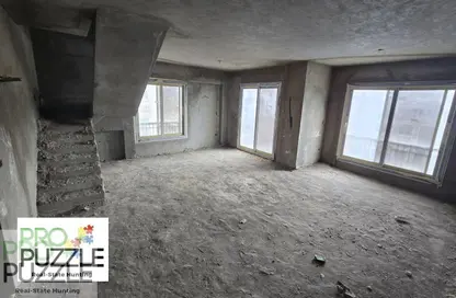 Penthouse - 4 Bedrooms - 4 Bathrooms for sale in Stone Residence - 5th Settlement Compounds - The 5th Settlement - New Cairo City - Cairo
