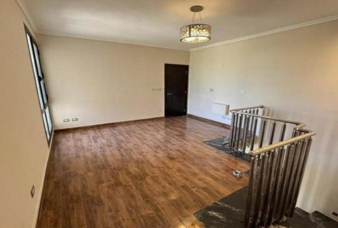 8323809 - Property Image 2