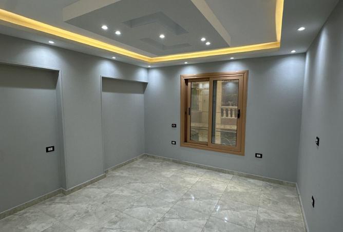 8201379 - Property Image 2