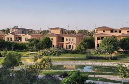 Villa - 5 Bedrooms - 4 Bathrooms for sale in Madinaty - Cairo