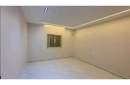 Apartment - 3 Bedrooms - 2 Bathrooms for sale in Youssef Sabri Abo Taleb st - 7th District - Obour City - Qalyubia