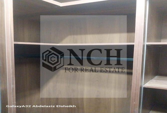 8081353 - Property Image 2