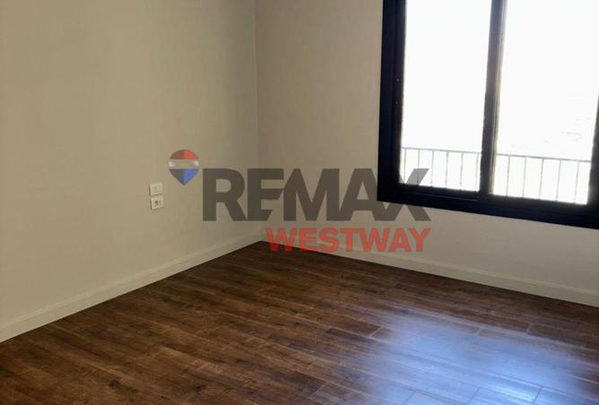 8473726 - Property Image 3