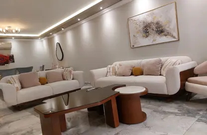 شقة - 3 غرف نوم - 3 حمامات للايجار في ازاد - كمبوندات التجمع الخامس - التجمع الخامس - مدينة القاهرة الجديدة - القاهرة