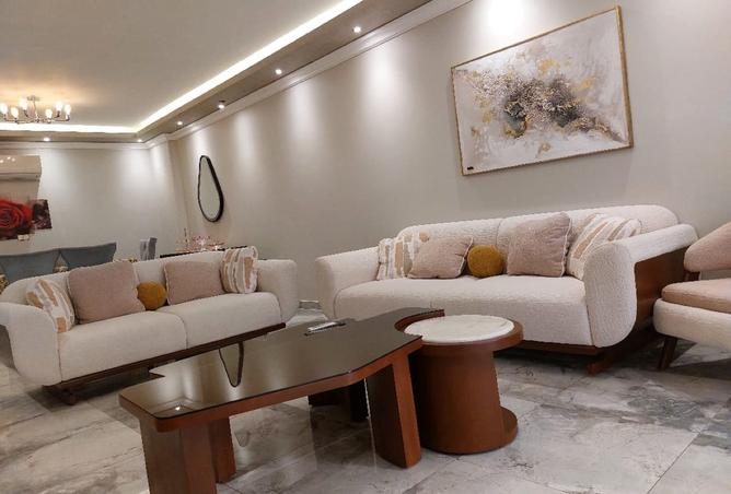 8266356 - Property Main Image